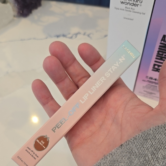 Beauty Bundle, All Unused, Urban Decay, Haruharu Wonder, Sacheu, NWT - Picture 4 of 7